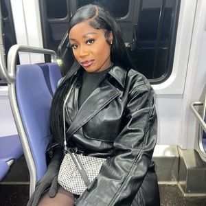 Meet your Posher, Alima